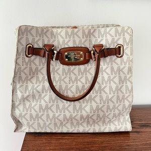 Michael Kors Hamilton Large Tote